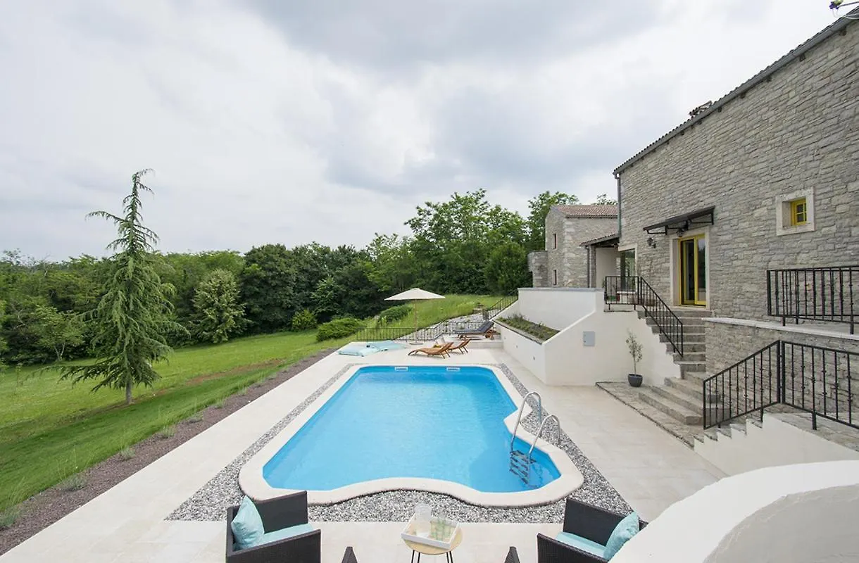 Peaceful Villa With Pool & Sauna, La Casa Di Kyra Brajkovici