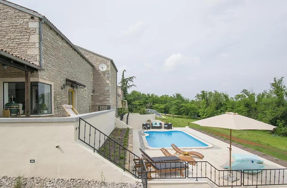 Peaceful Villa With Pool & Sauna, La Casa Di Kyra Brajkovici  0*, Brajkovici (Pazin)