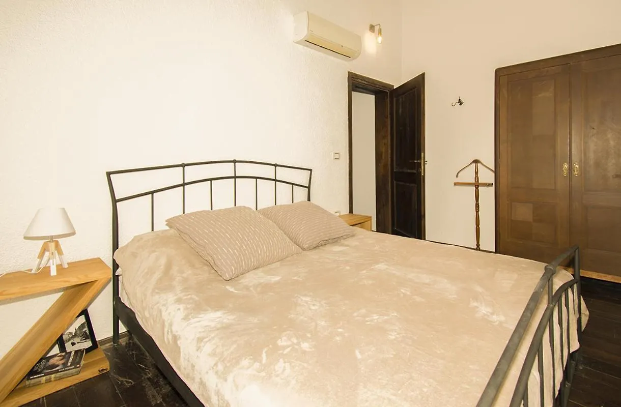 Peaceful Villa With Pool & Sauna, La Casa Di Kyra Brajkovici  Croácia