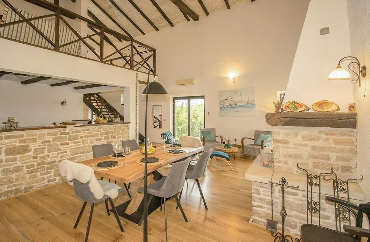 Peaceful Villa With Pool & Sauna, La Casa Di Kyra Brajkovici